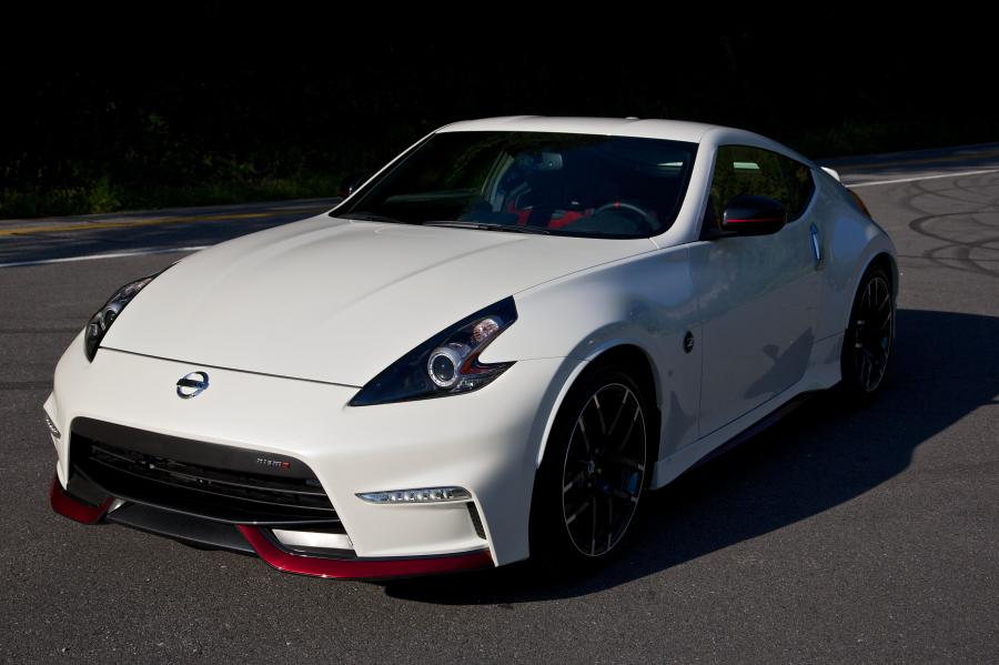  Nissan 370Z Nismo 2015 года  (US) (фото 42 из 62)